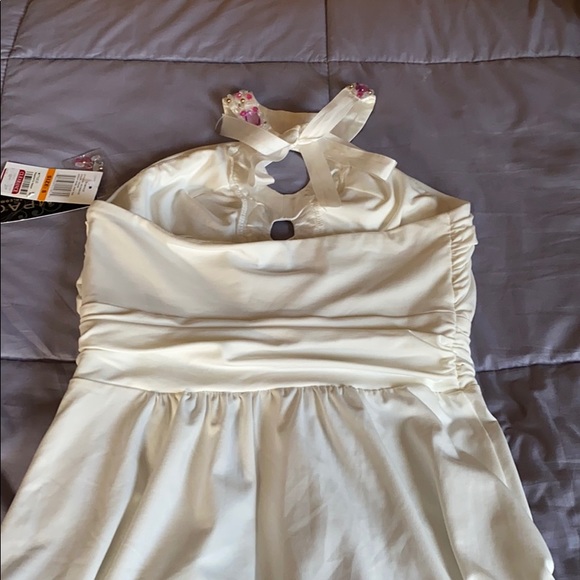 Peplum top - Picture 3 of 3